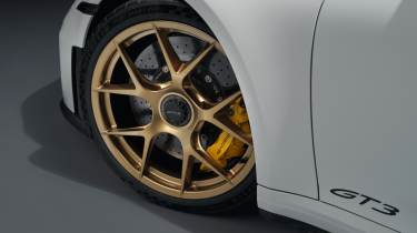 2025 Porsche 911 GT3 wheels