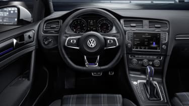 VW Golf GTE steering wheel