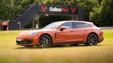 evo Fast Fleet Porsche Panamera 4S ST