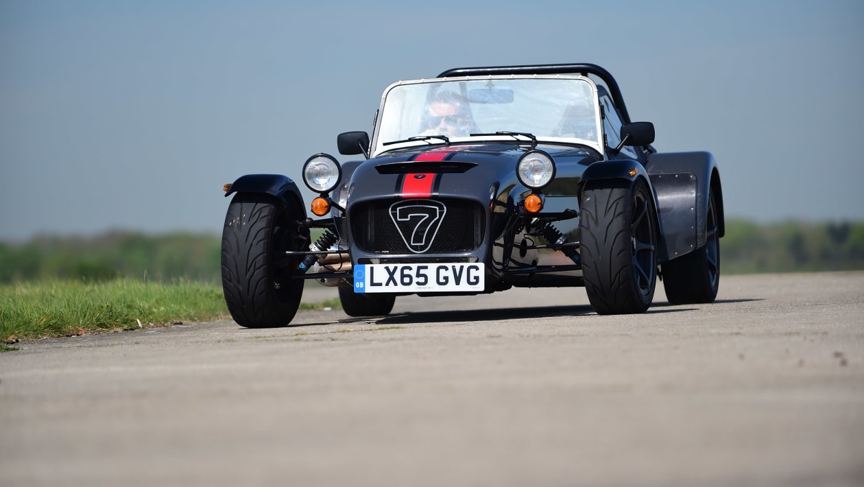 caterham-5.jpg