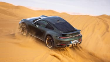 Porsche 911 Dakar – jump