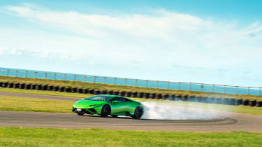 Lamborghini Huracán Evo RWD – trackwork
