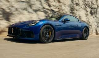 Maserati GranTurismo Trofeo front