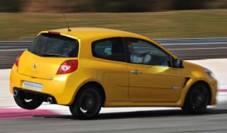 2011 Renaultsport trackday calendar revealed