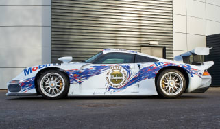 Porsche 911 GT1