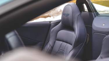 Aston Martin Vantage Roadster – interior