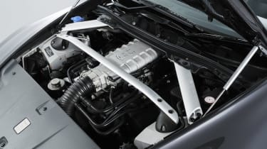 Aston Martin V8 Vantage engine