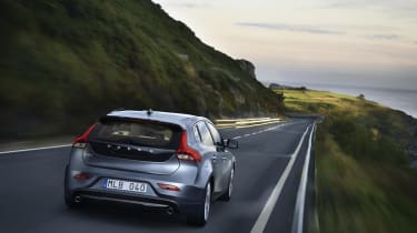 New Volvo V40 revealed