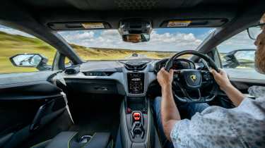 Lamborghini Revuelto