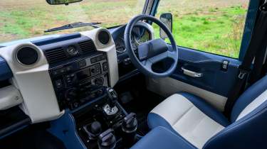 Classic Defender V8 interior