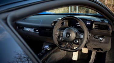 Maserati MC20 review – steering wheel