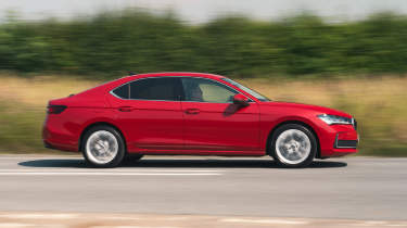 Skoda Superb review side