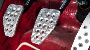 Ferrari F355 – interior details