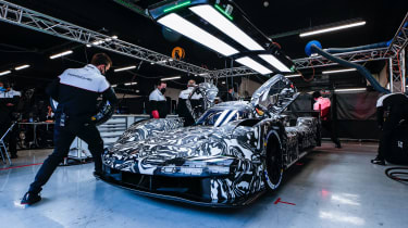 Porsche LMDh Barc testing – paddock