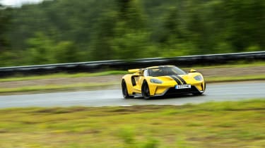 Ford GT review (AP) – slide