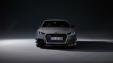 Audi TT RS IE – studio nose