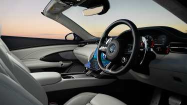 Maserati GranCabrio interior