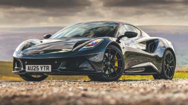 Lotus Emira Turbo SE