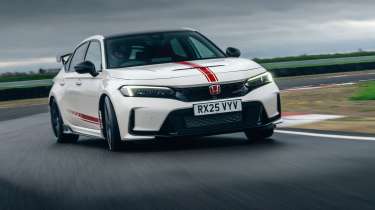Honda Civic Type R v Alpine A290