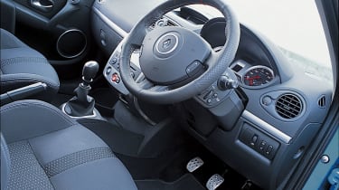 Renault Clio 197 interior