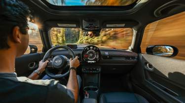 Mini JCW on the Tail of the Dragon