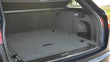 Jaguar XF Sportbrake Diesel S loadbay bootspace