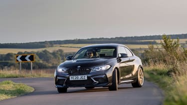 BMW M triple – front action M2