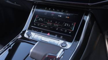 Audi Q7 climate control