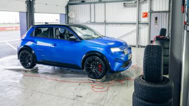 Honda Civic Type R v Alpine A290