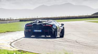 Lamborghini Revuelto rear