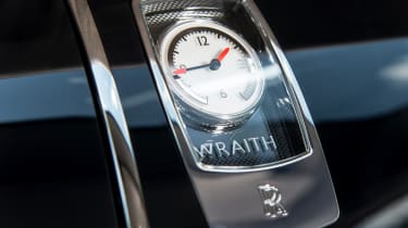 Rolls-Royce Wraith clock