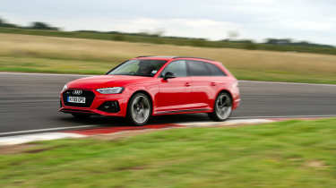 Audi RS4 B9 – front