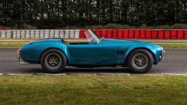 AC Cobra 289 side