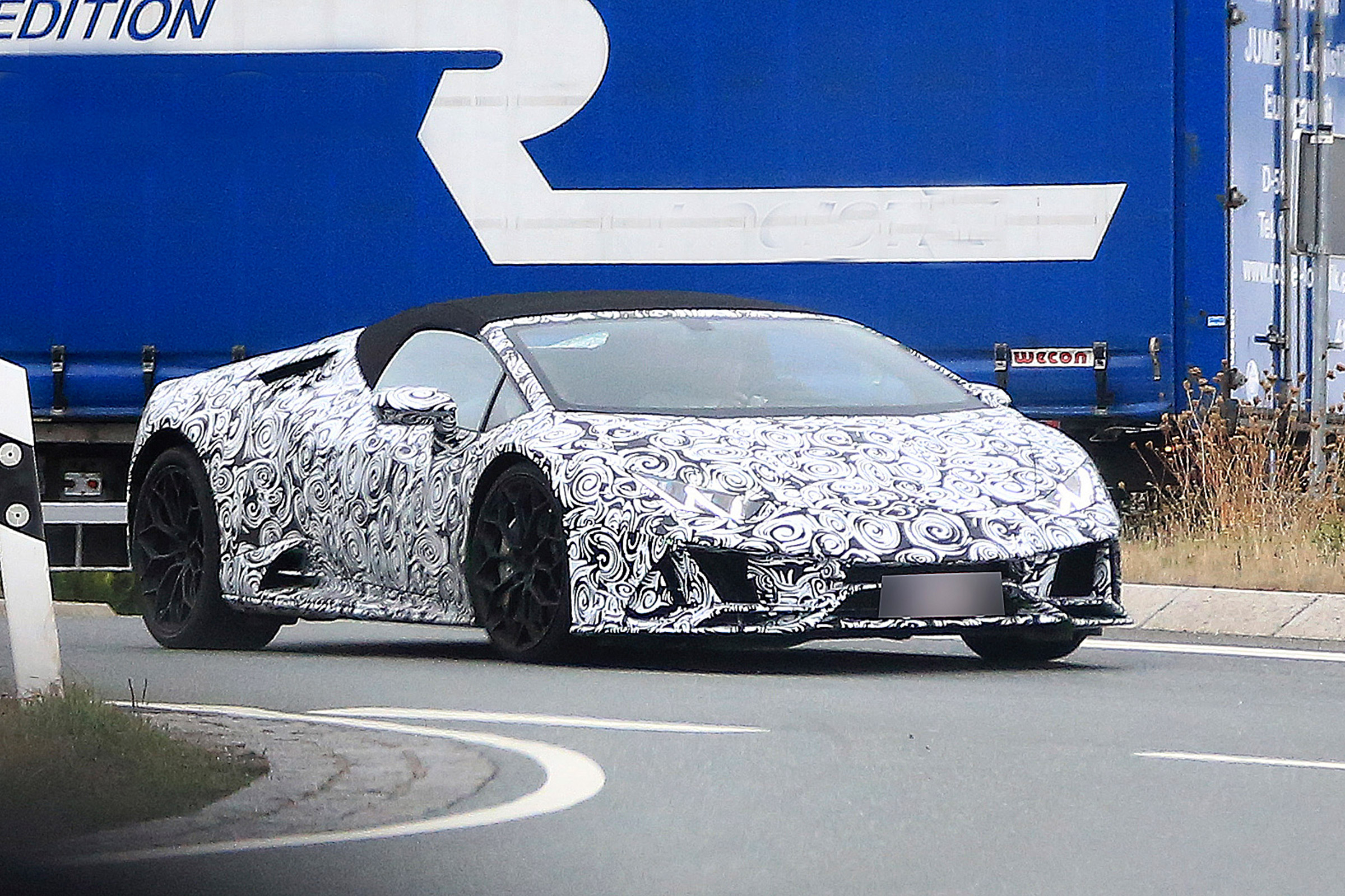 Facelifted Lamborghini Huracan Spyder spotted | evo