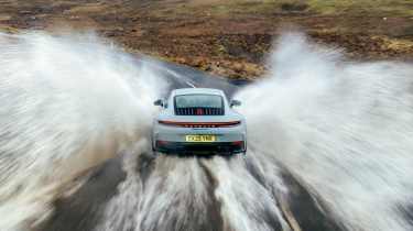Mercedes-AMG GT v Porsche 911 Carrera S