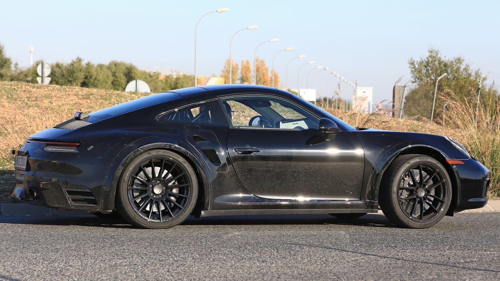 Porsche 911 Turbo spied - pictures | Evo