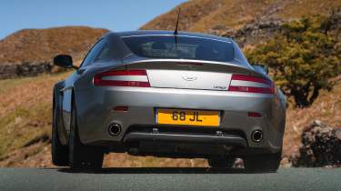 Aston Martin V8 Vantage