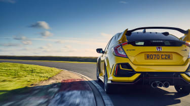 Honda Civic Type R Limited Edition - rear tracking