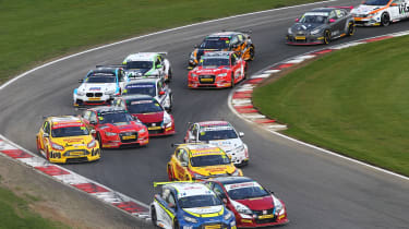 BTCC cornering shot