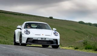 Porsche 911 GT3 (911 GB) – front cornering