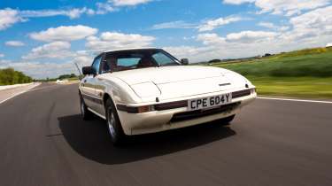 Mazda RX-7 FB – front