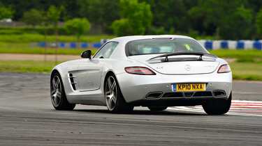 Mercedes-Benz SLS AMG