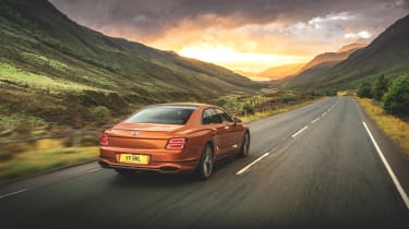 Bentley Flying Spur Speed – rear tracking