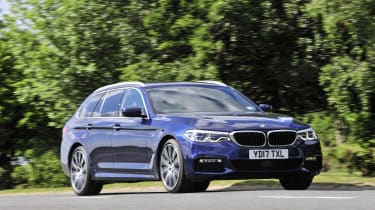 BMW 530d xDrive Touring front three-quarters