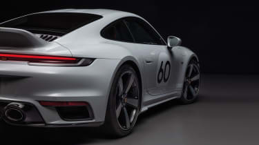 Porsche 911 Sport Classic – studio haunch