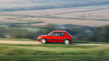 Peugeot 205 GTI Tolman Edition - panning