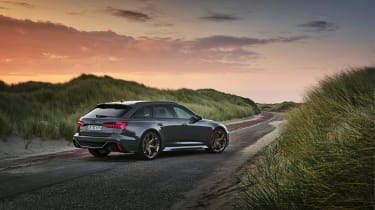 Audi RS6 Performance – rear quarter