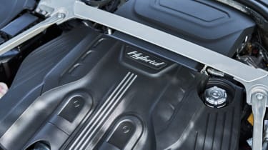 Bentley Flying Spur Hybrid – engine