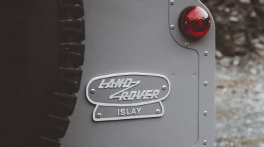 Land Rover Defender Islay Edition – rear badge