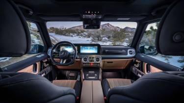 Mercedes G500 – interior